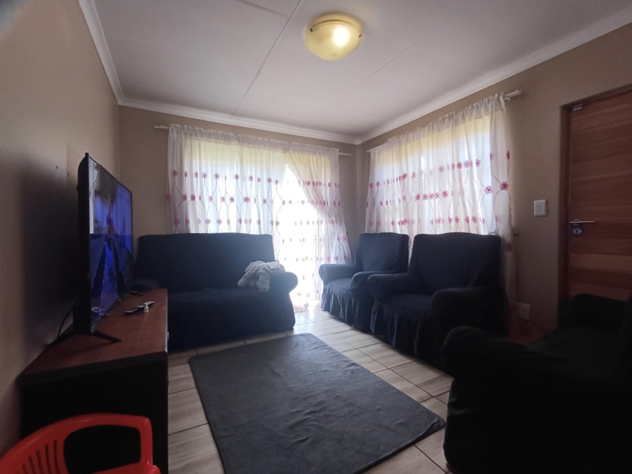 3 Bedroom Property for Sale in Ellaton North West